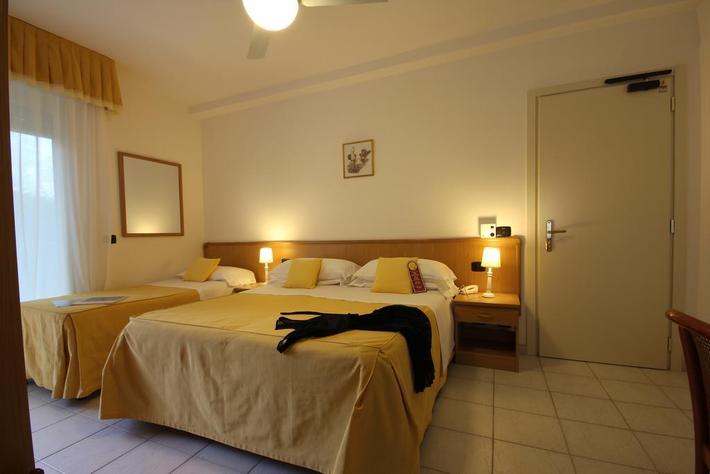 Hotel Miramare Forte dei Marmi Zimmer foto